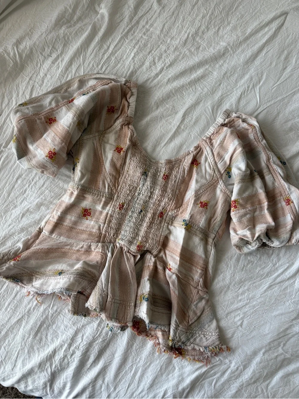 PILCRO ANTHROPOLOGIE Puff-Sleeve Peplum Blouse Floral Smocked Boho Cotton Top L